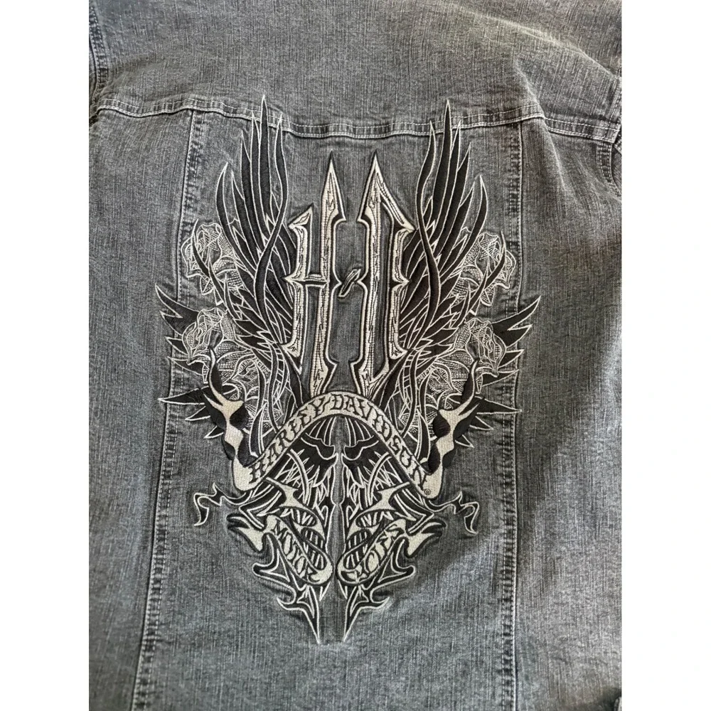 Harley Davidson‎ Y2K Women's Gray Denim Jacket Embroidered Wings & Logo Size 1W